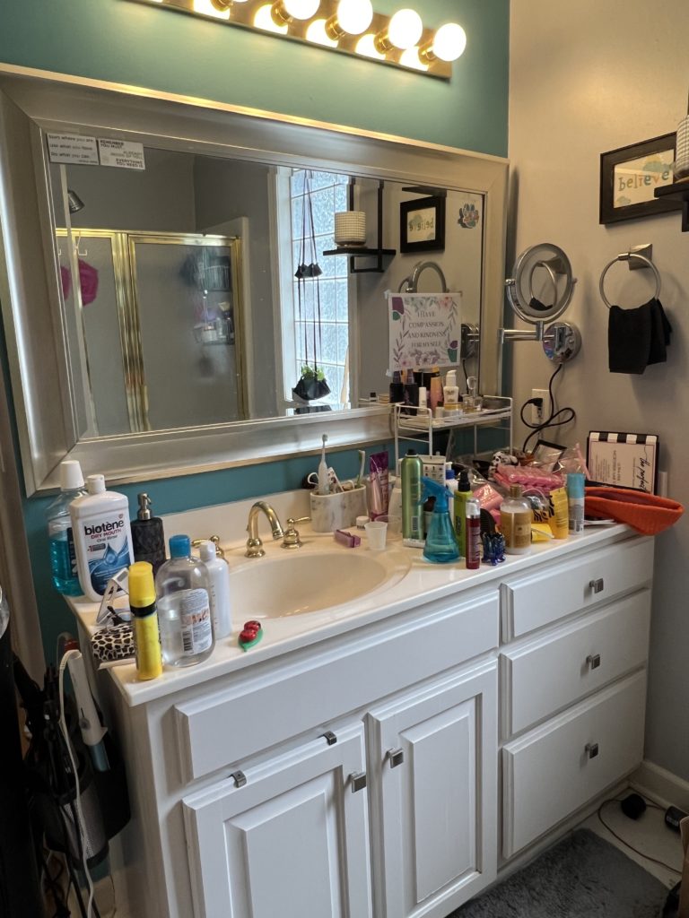 Bathroom vanity declutter how to organize your bathroom the uncluttering