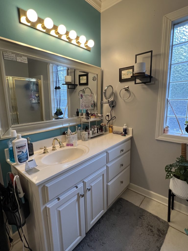 Bathroom vanity declutter how to organize your bathroom the uncluttering